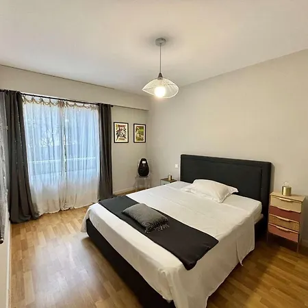Apartment Rez De Jardin Barbicaja